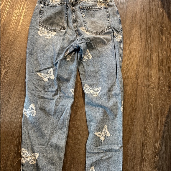 PacSun High-Rise Blue Denim Jeans with White Butterfly Print - Picture 2 of 3